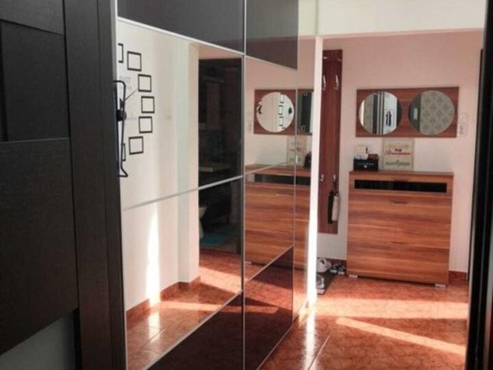 Obor, Veranda Mall, decomantat, metrou 5 minute,